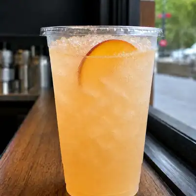 16oz Peach yuzu refresher